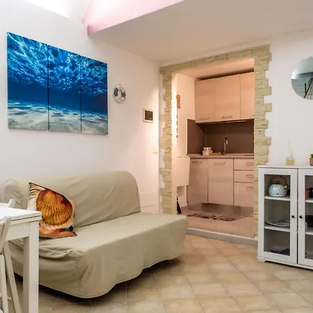 Apartman 216b - Monolocale Lapigna Sanremo, Centro Storico *