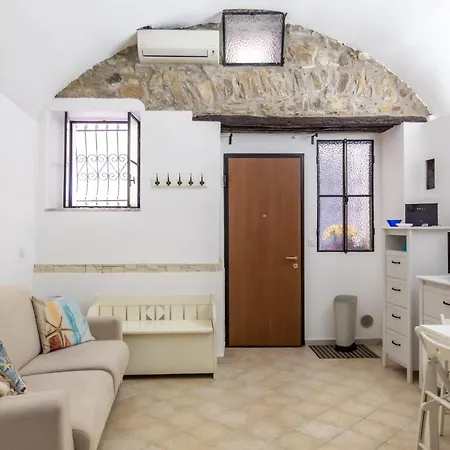 216b - Monolocale Lapigna Sanremo, Centro Storico San Remo